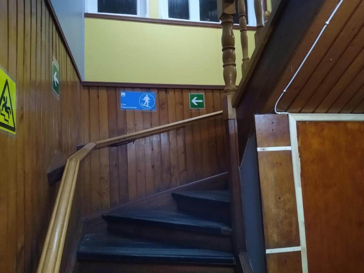 Islanet Hostel & Bar Пуерто-Монтт Екстер'єр фото