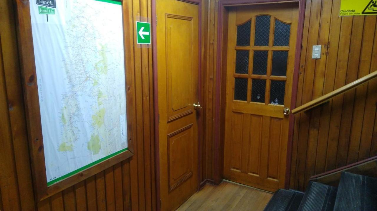 Islanet Hostel & Bar Пуерто-Монтт Екстер'єр фото